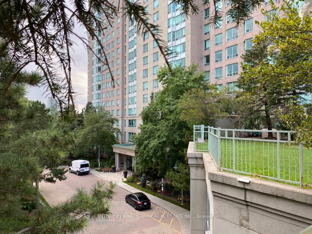 68 Corporate Dr, #832