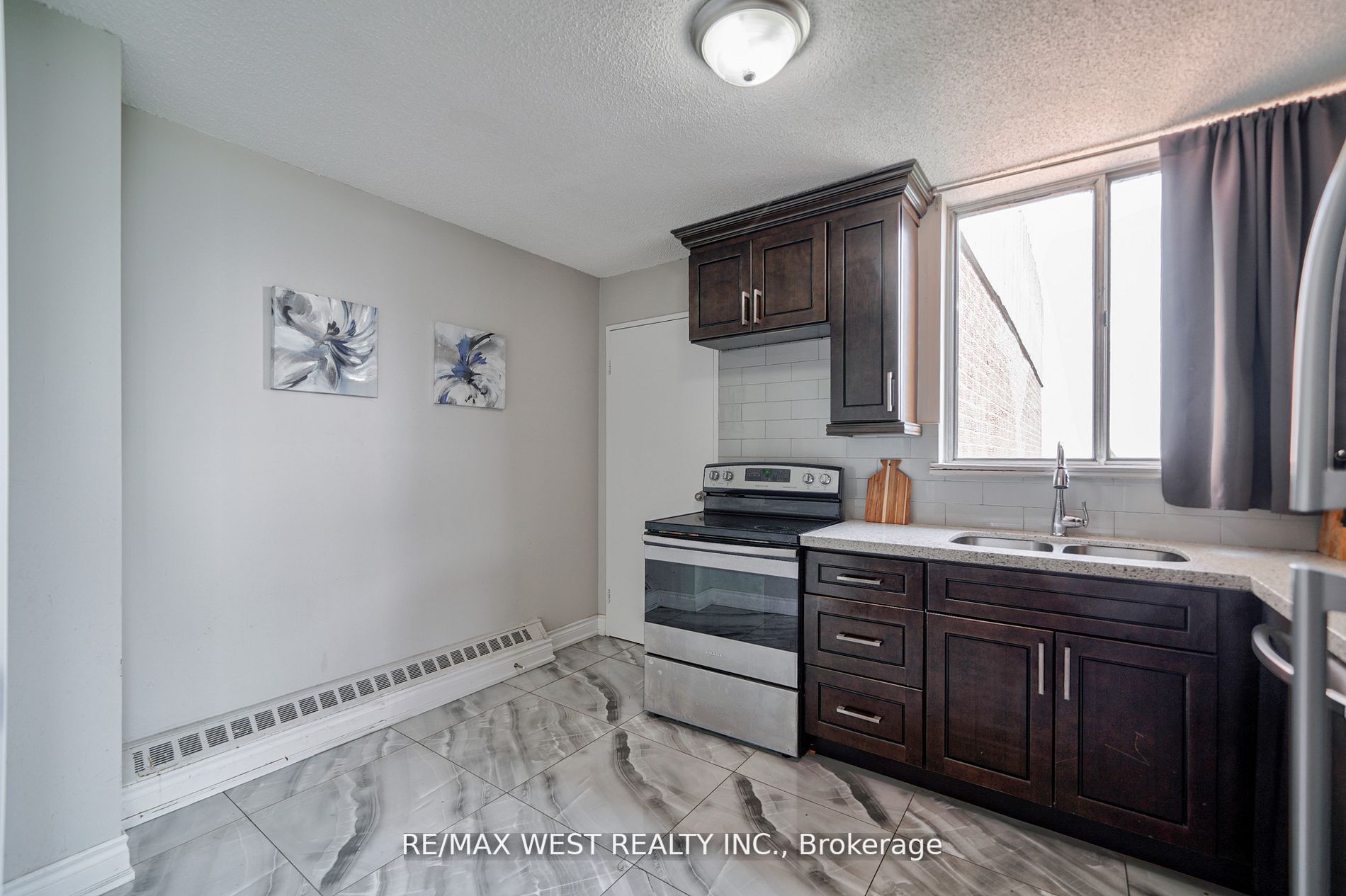 100 Wingarden Crt, #2015