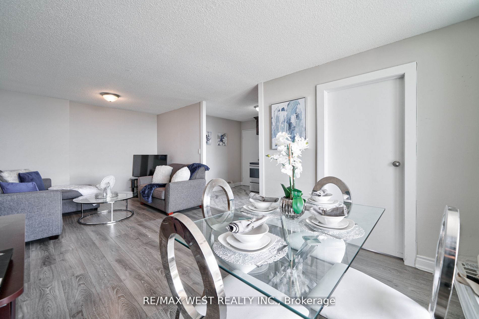 100 Wingarden Crt, #2015
