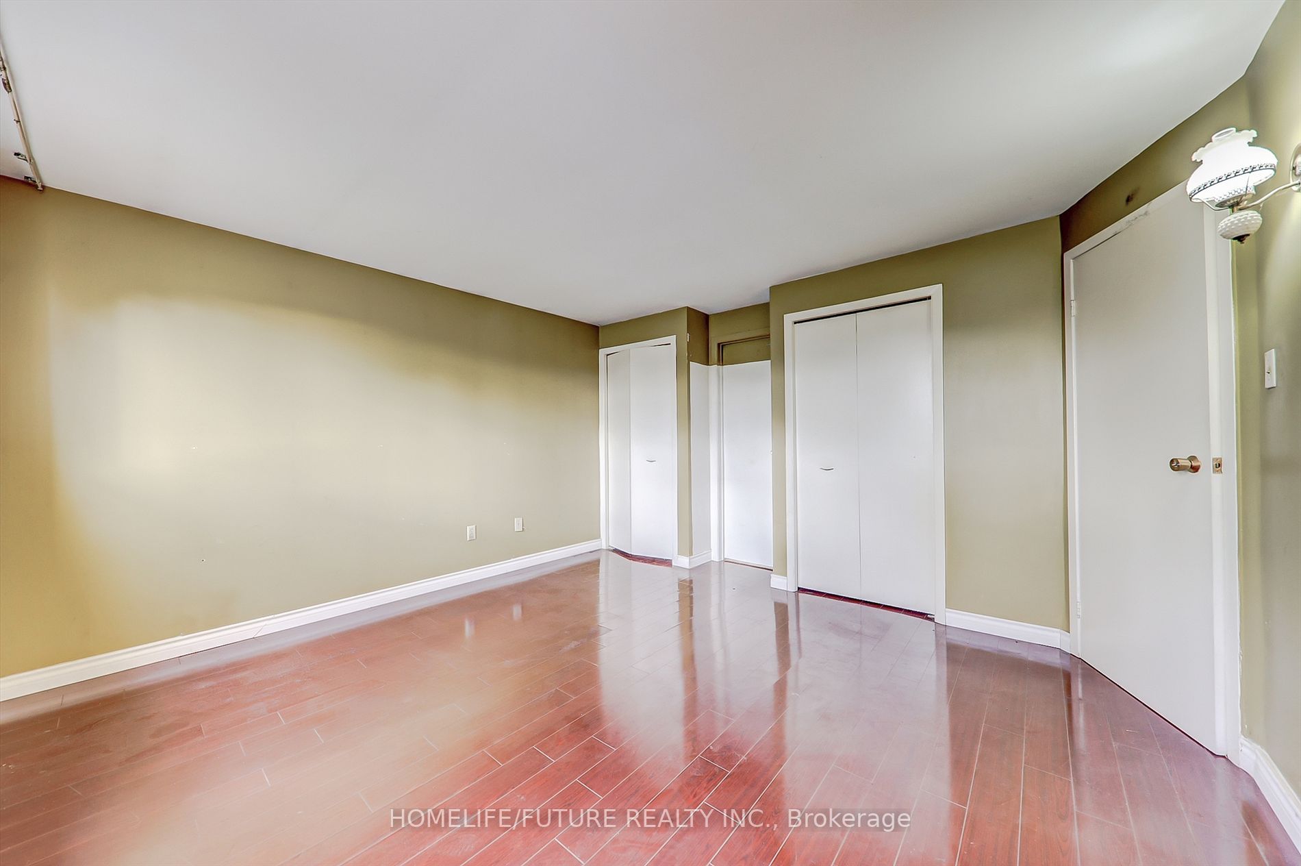 27 Wellpark Boulevard
