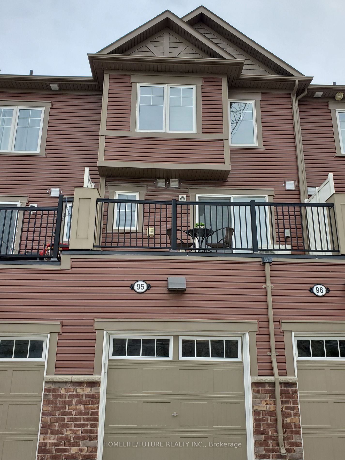2500 Hill Rise Crt, #95