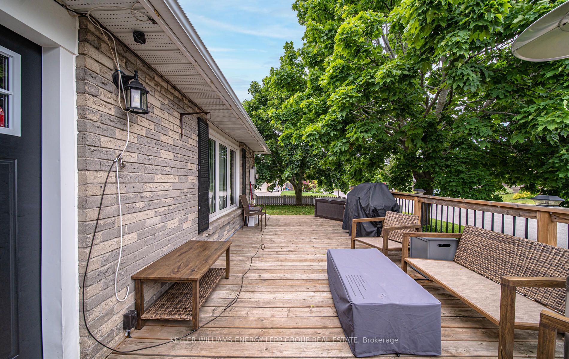 552 Birkdale St