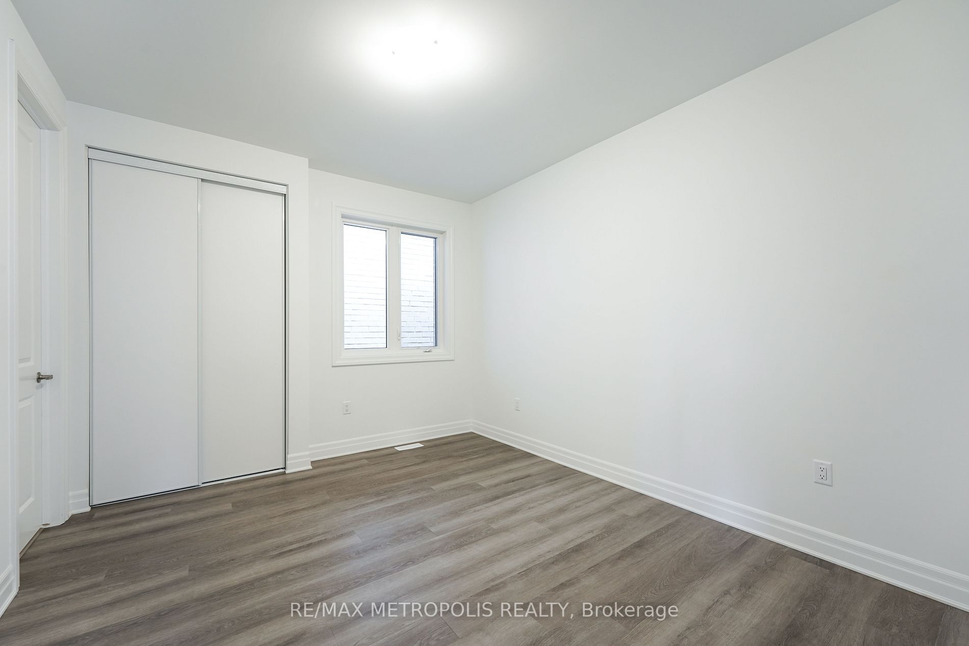 1554 Honey Locust Place