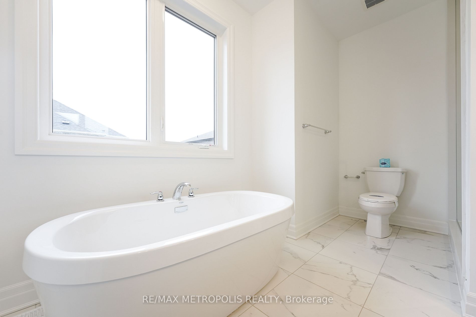 1554 Honey Locust Place