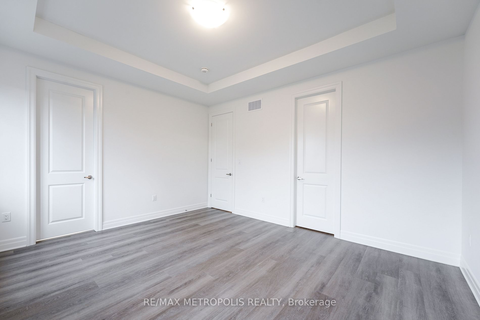 1554 Honey Locust Place