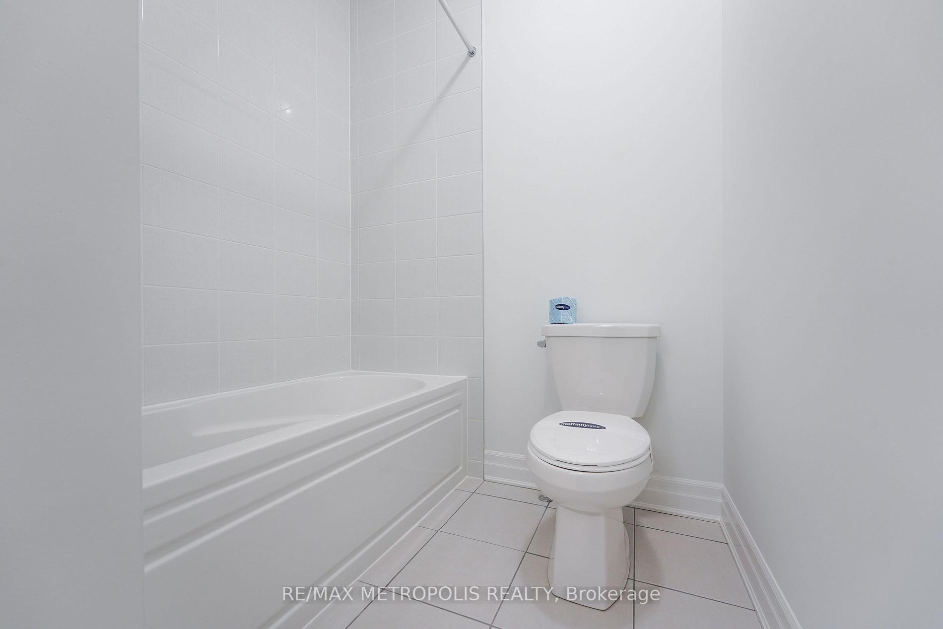 1554 Honey Locust Place