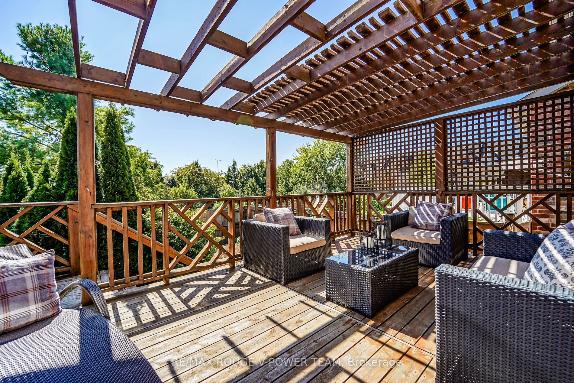 45 Shoalhaven Dr