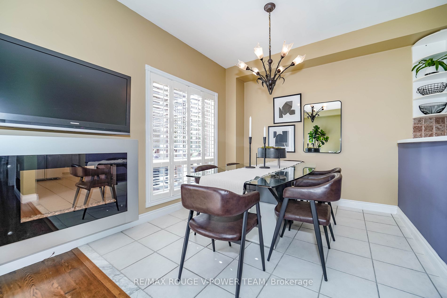 45 Shoalhaven Dr