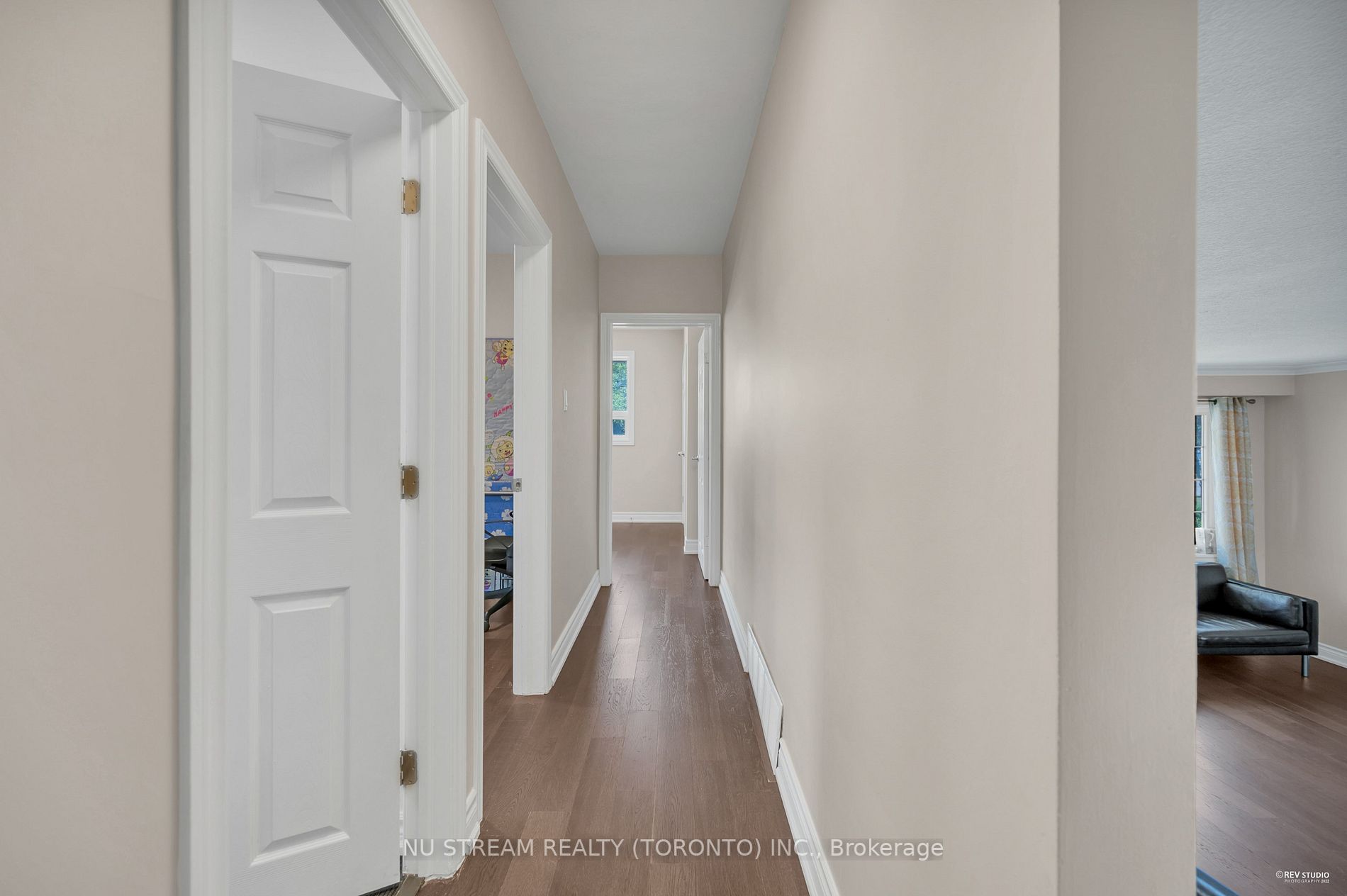 11 Tremely Crescent