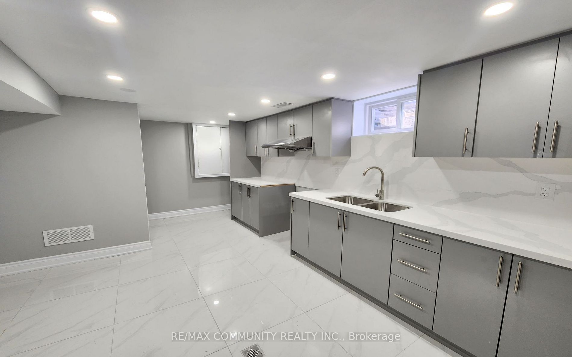 59 Clements Rd E, #Ajax