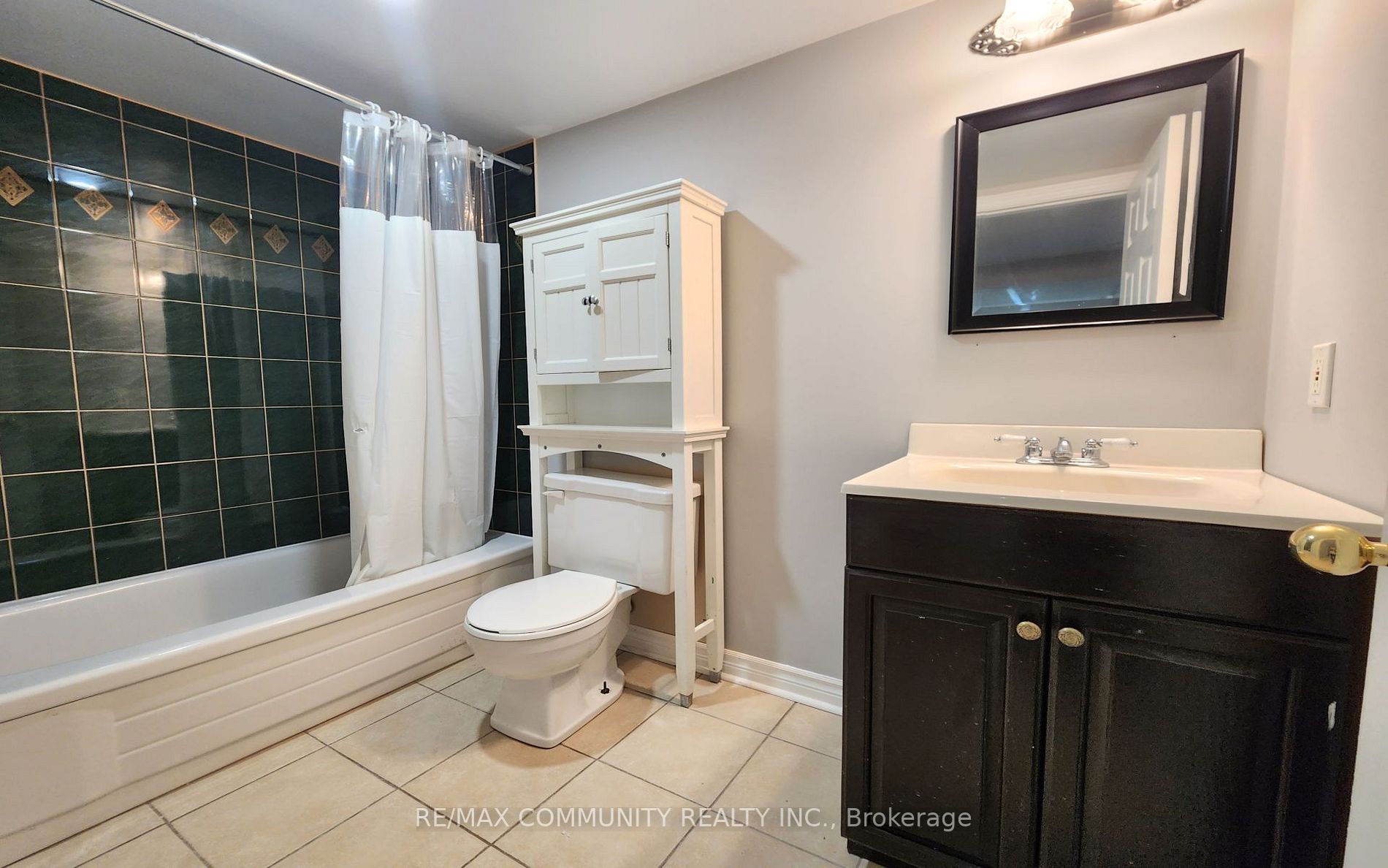 59 Clements Rd E, #Ajax