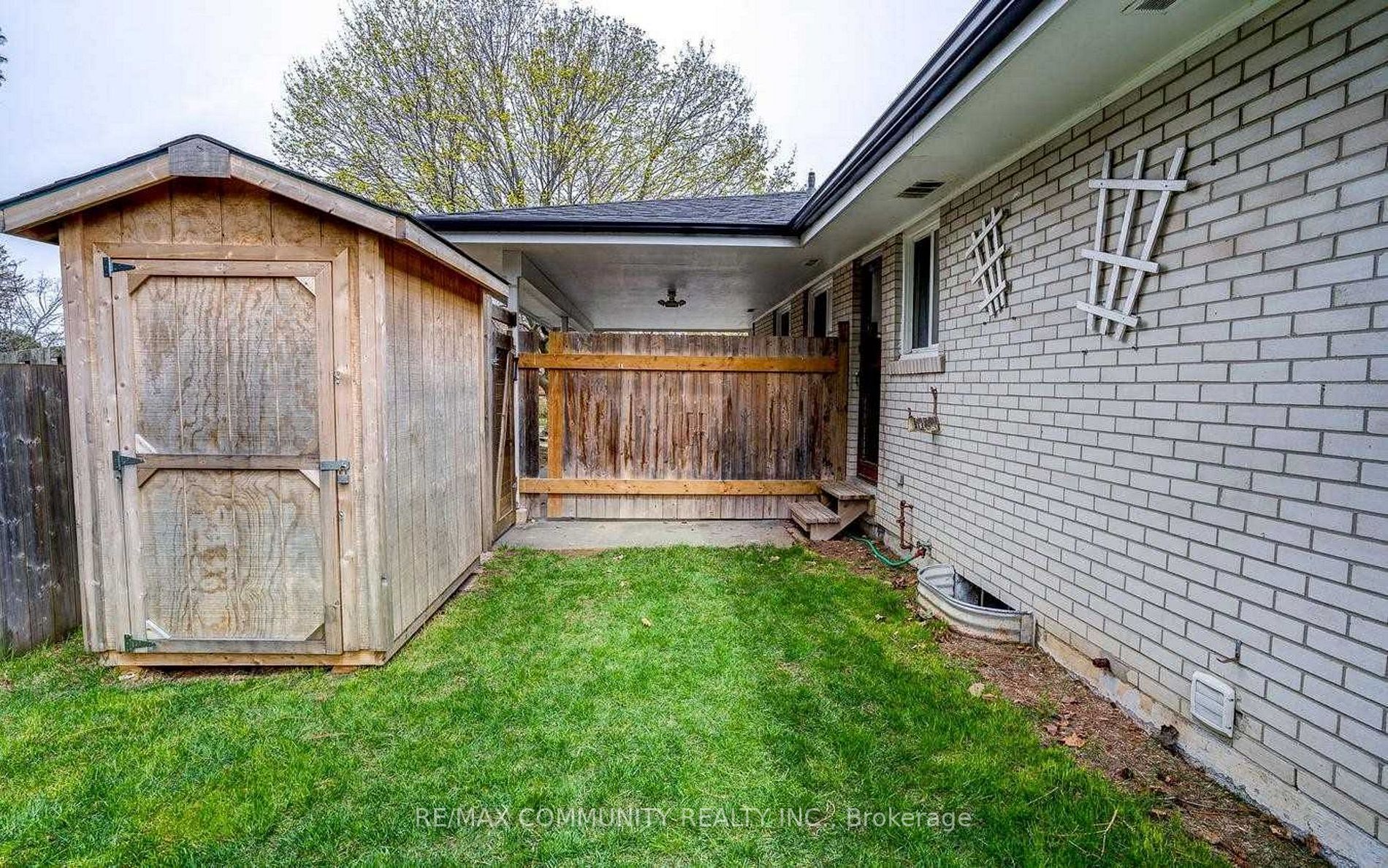 59 Clements Rd E, #Ajax