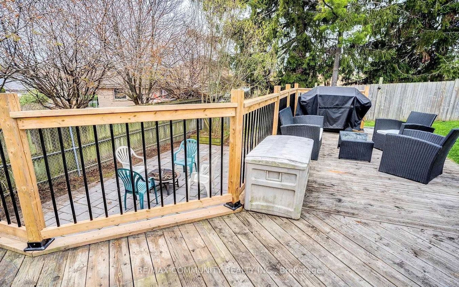 59 Clements Rd E, #Ajax