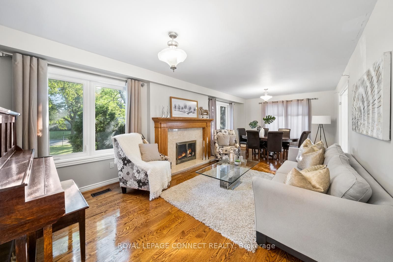102 Hart Ave