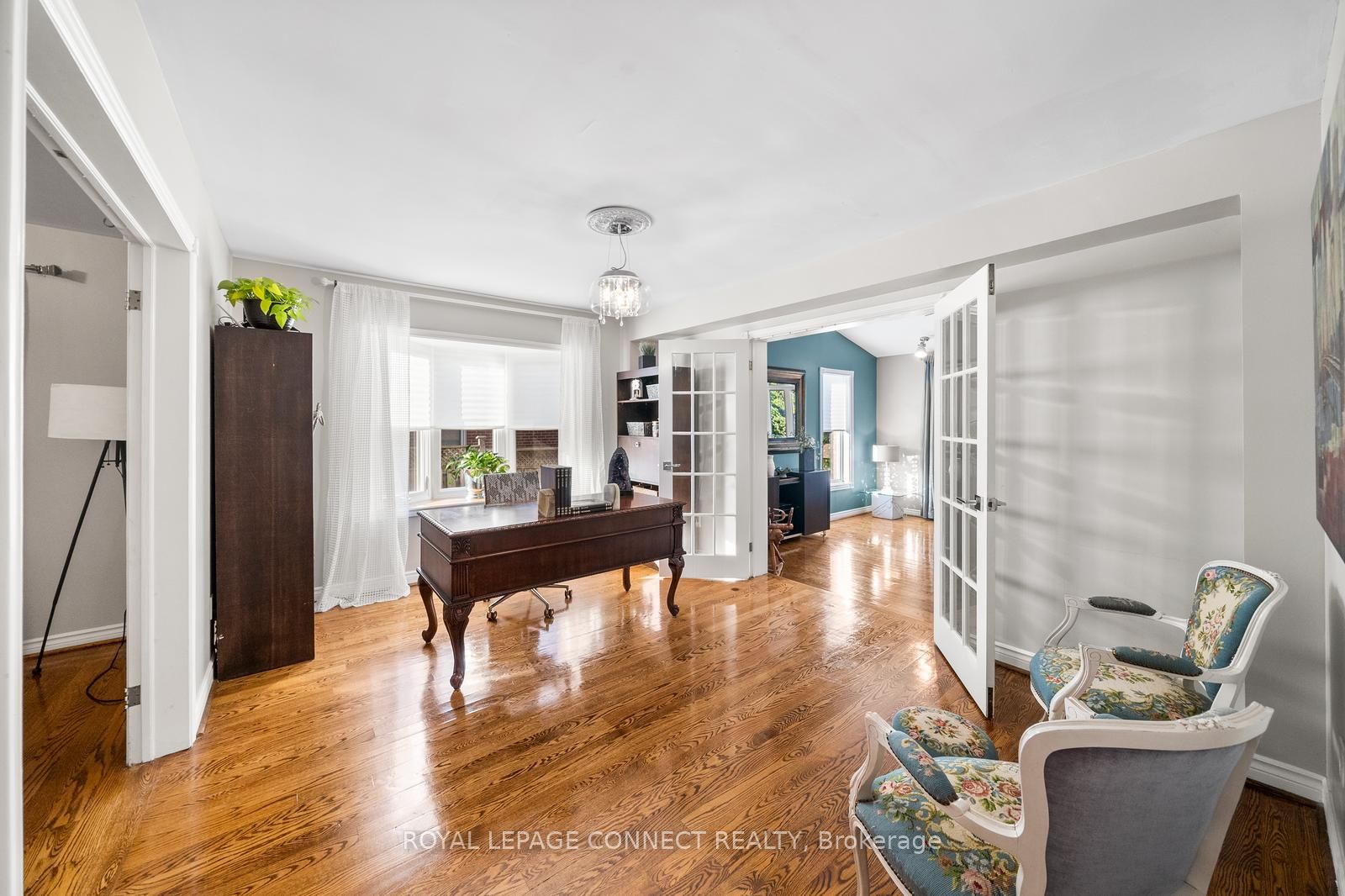 102 Hart Ave