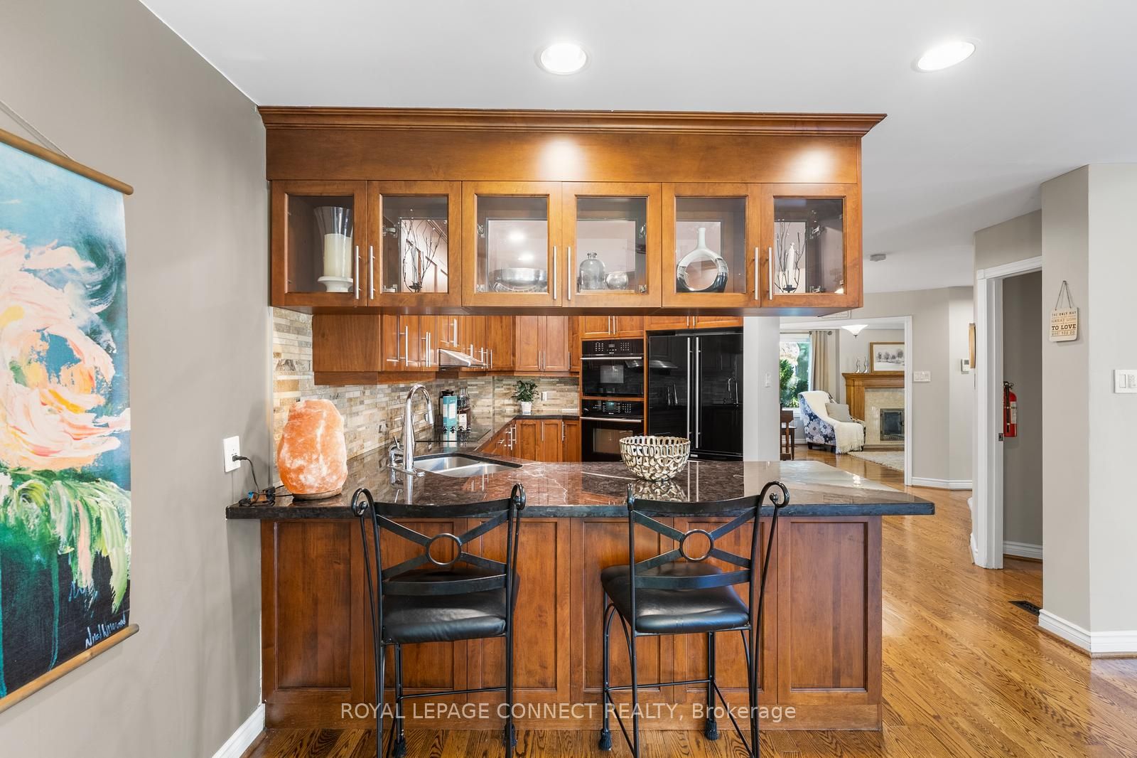 102 Hart Ave