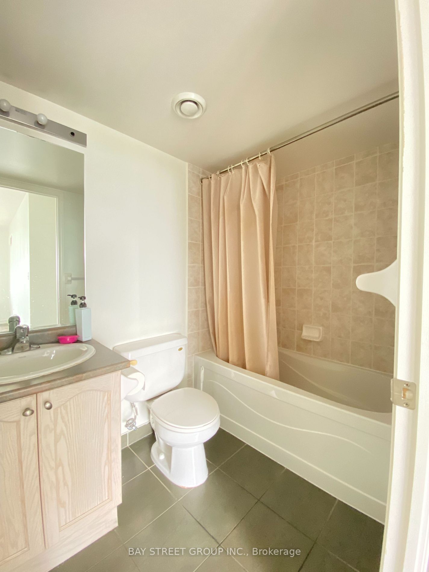 68 Grangeway Avenue E, #1206
