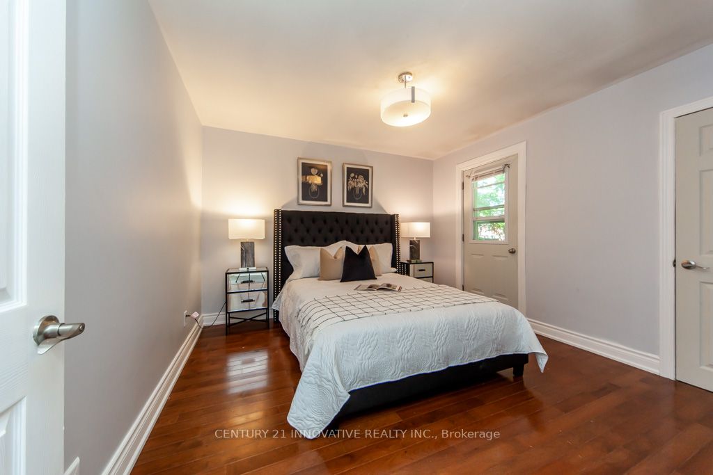 87 Cadillac Ave S