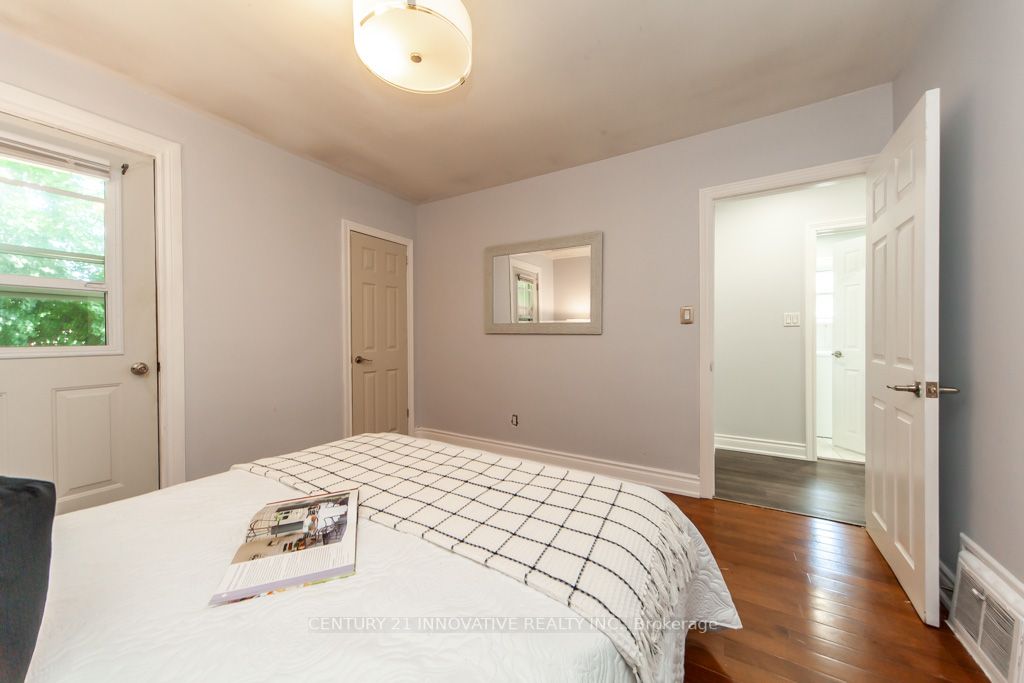 87 Cadillac Ave S