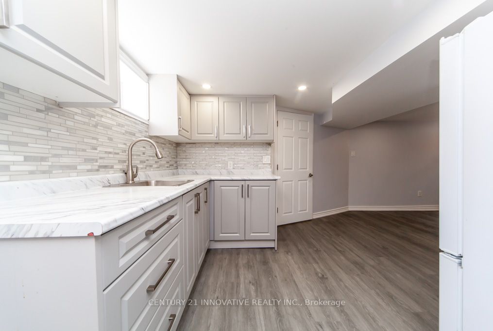 87 Cadillac Ave S