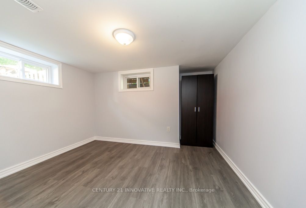 87 Cadillac Ave S
