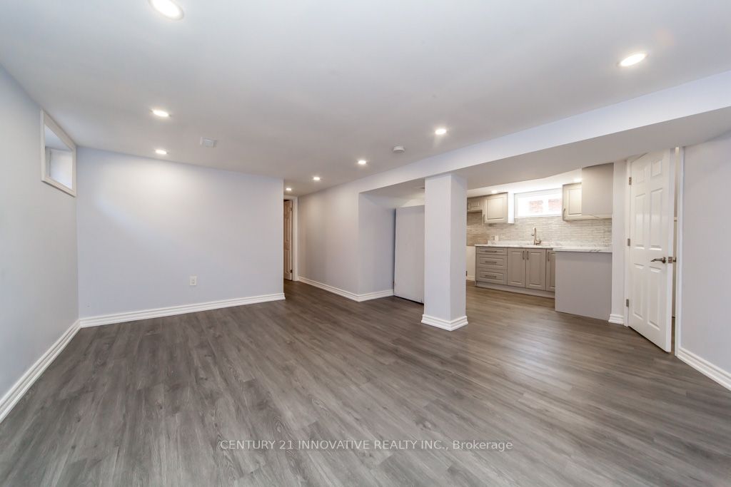 87 Cadillac Ave S