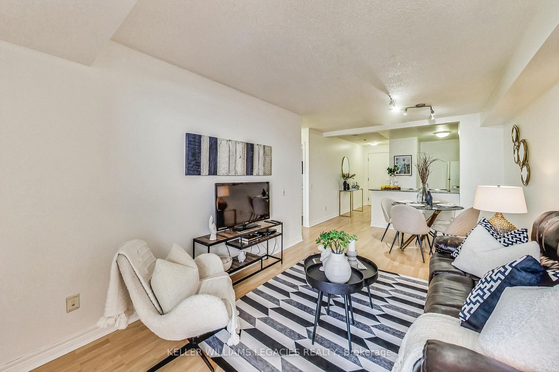 83 Borough Drive, #810