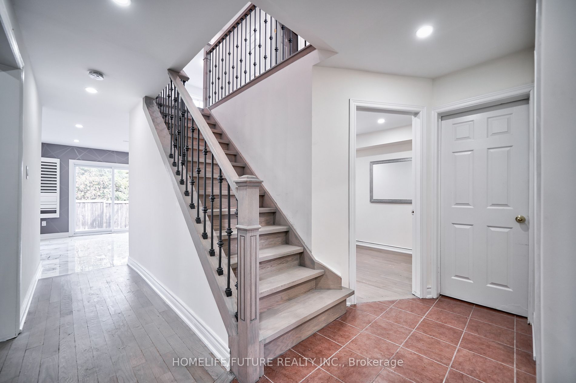 26 Dali Crescent