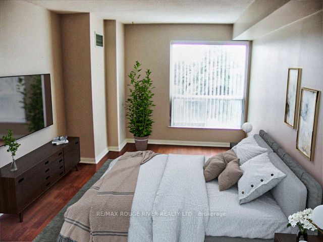712 Rossland Rd E, #608
