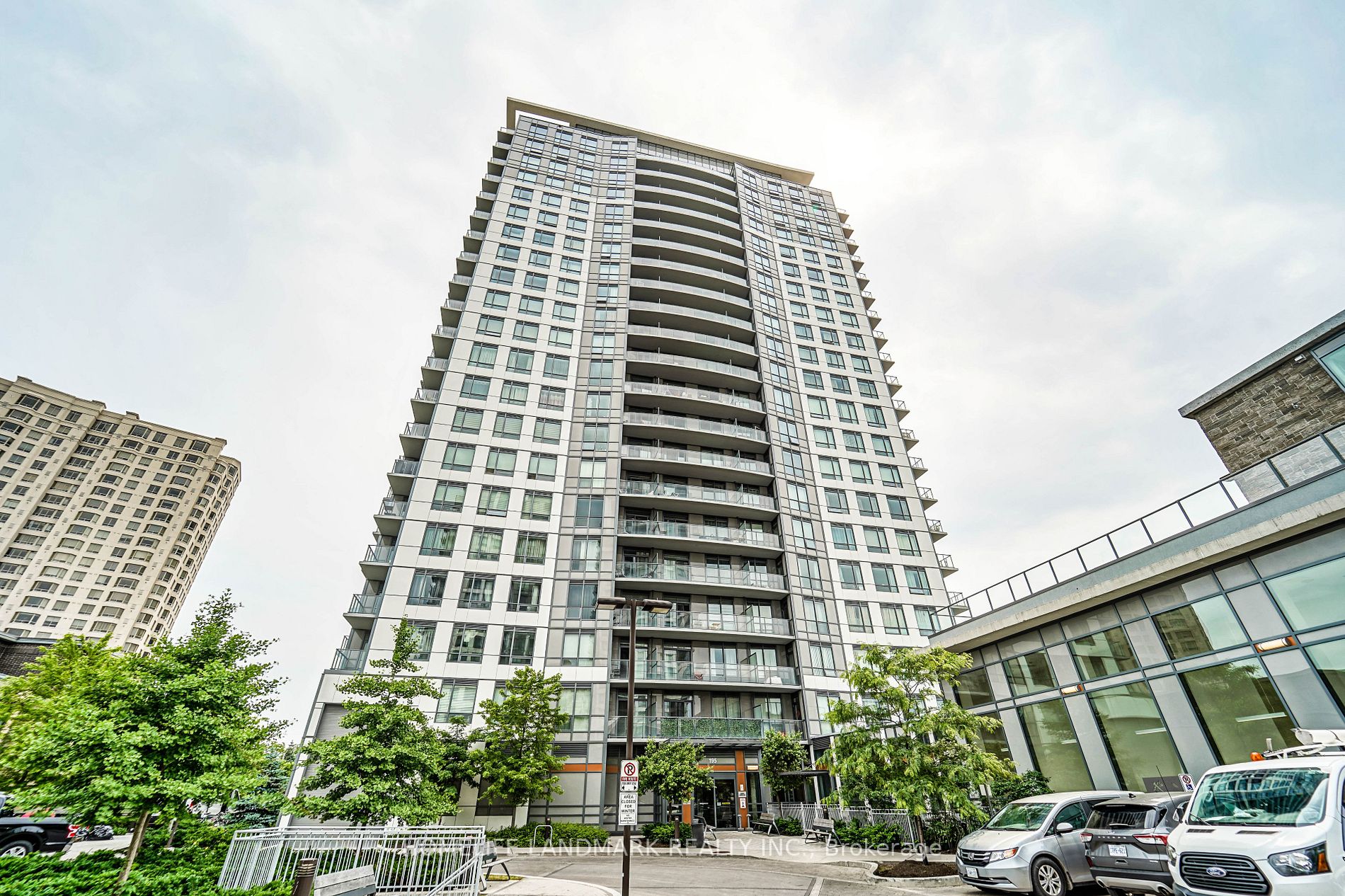 195 Bonis Avenue, #2012