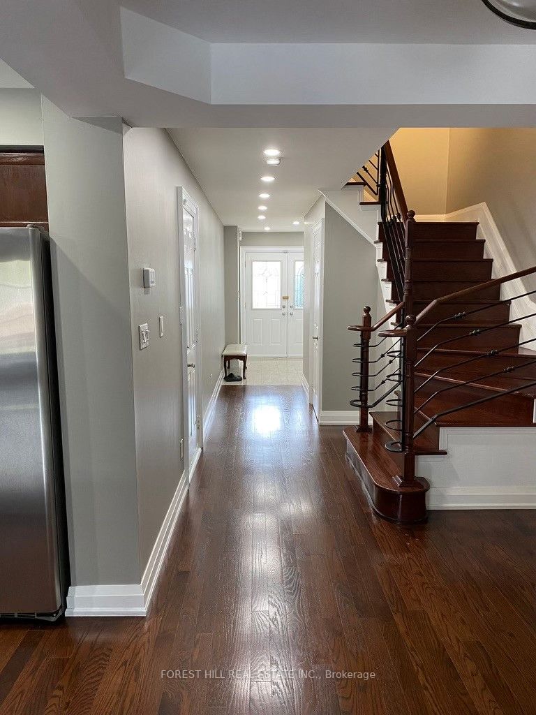 739 Sunbird Trail