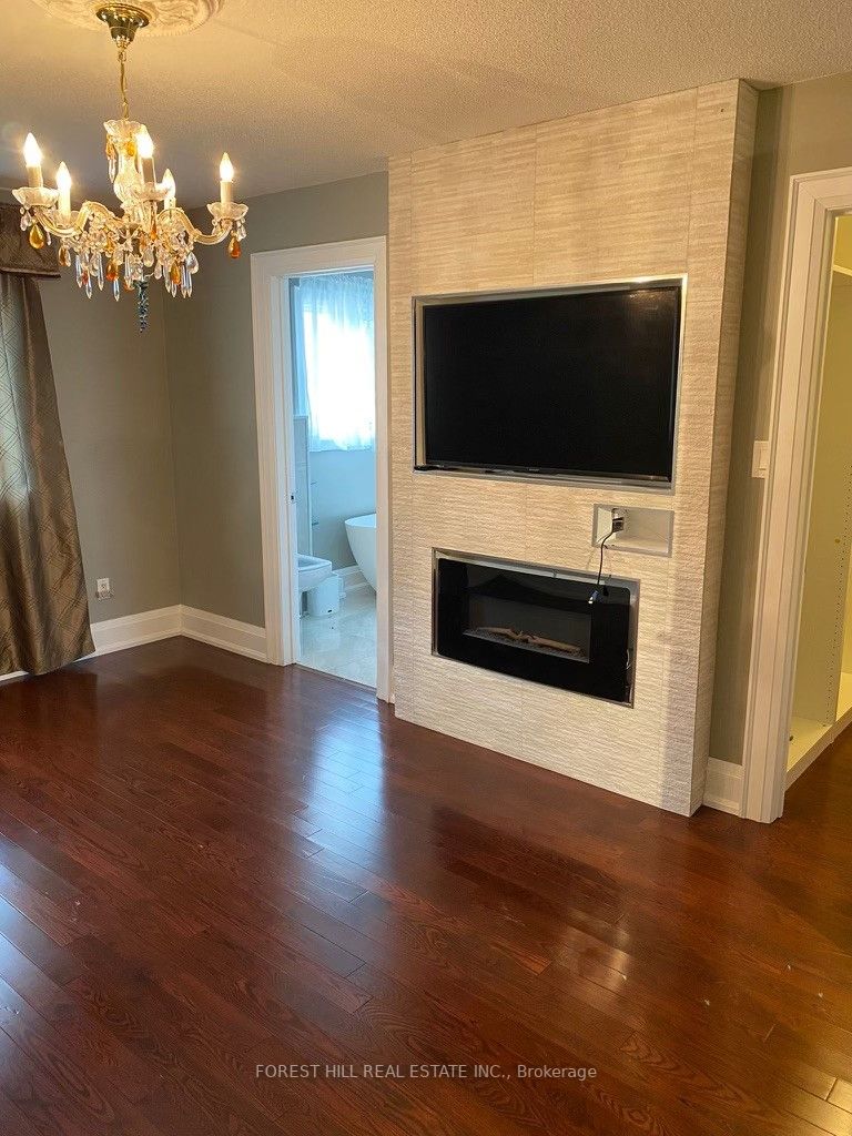 739 Sunbird Trail