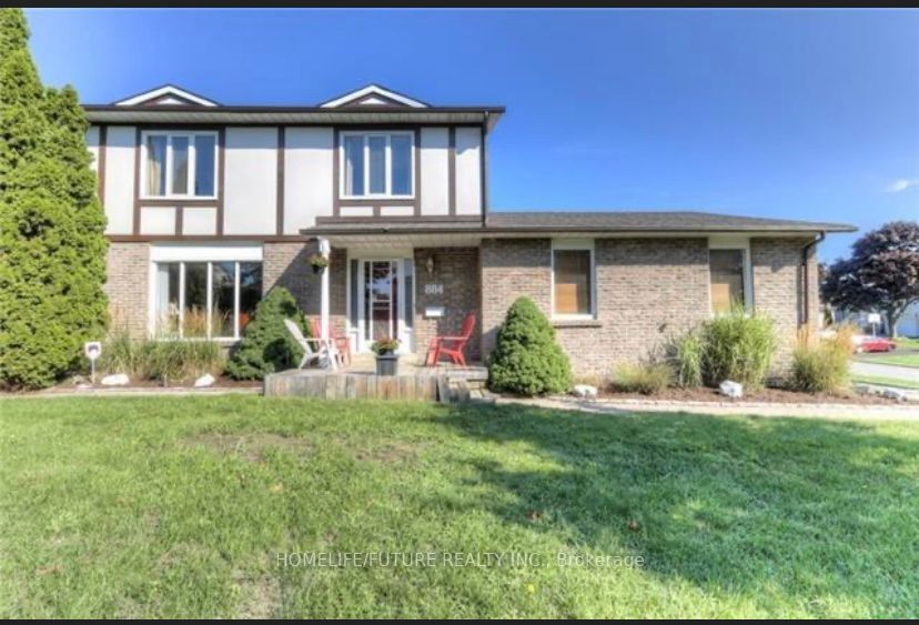 884 Sorrento Ave