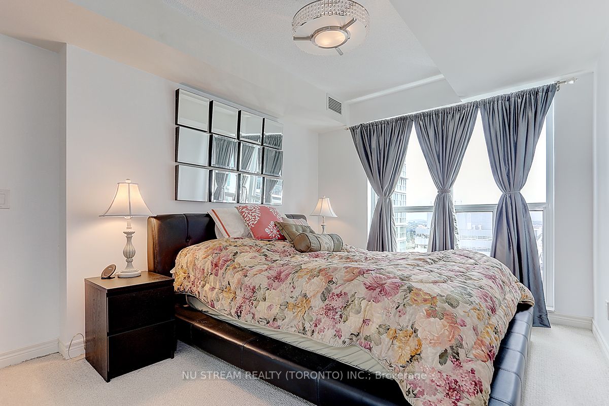 60 Town Centre Crt, #1206