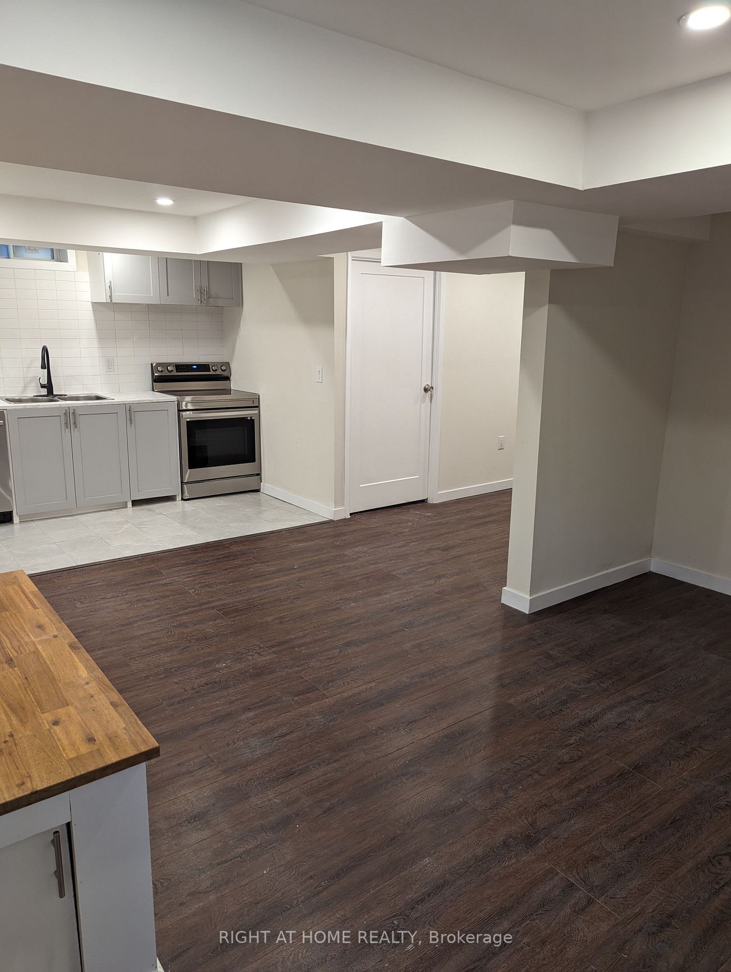 100 Westgate Ave S, #Basemnt