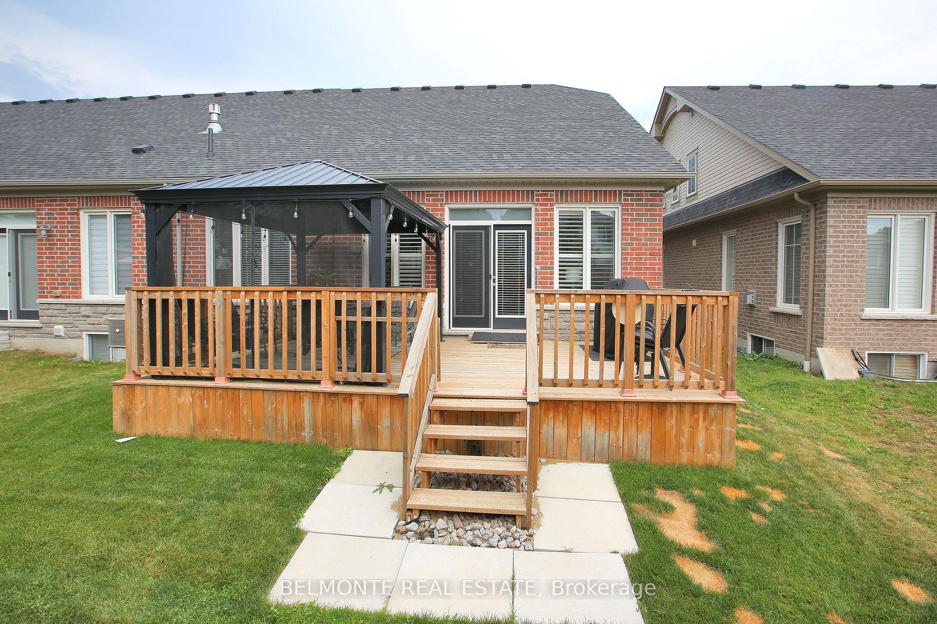 11 Washburn Path