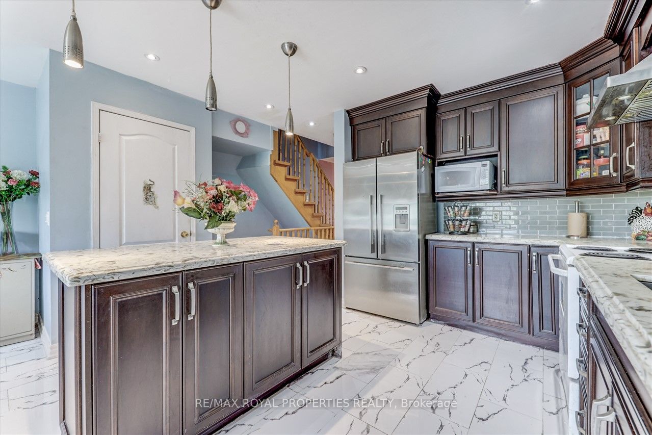 144 Jenkinson Way, #14
