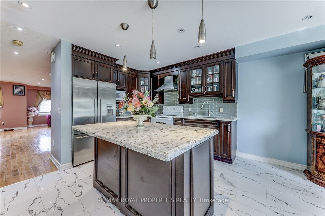 144 Jenkinson Way, #14