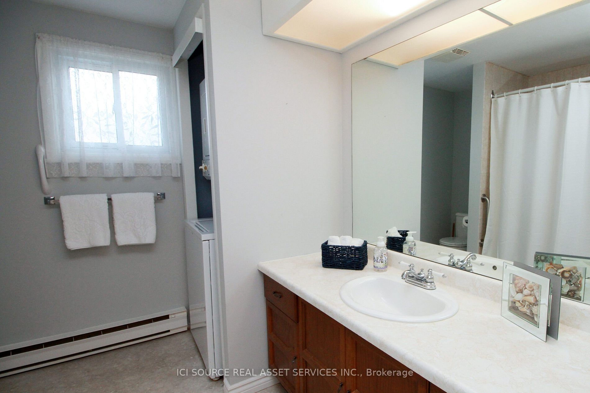 119 Wilmot Tr