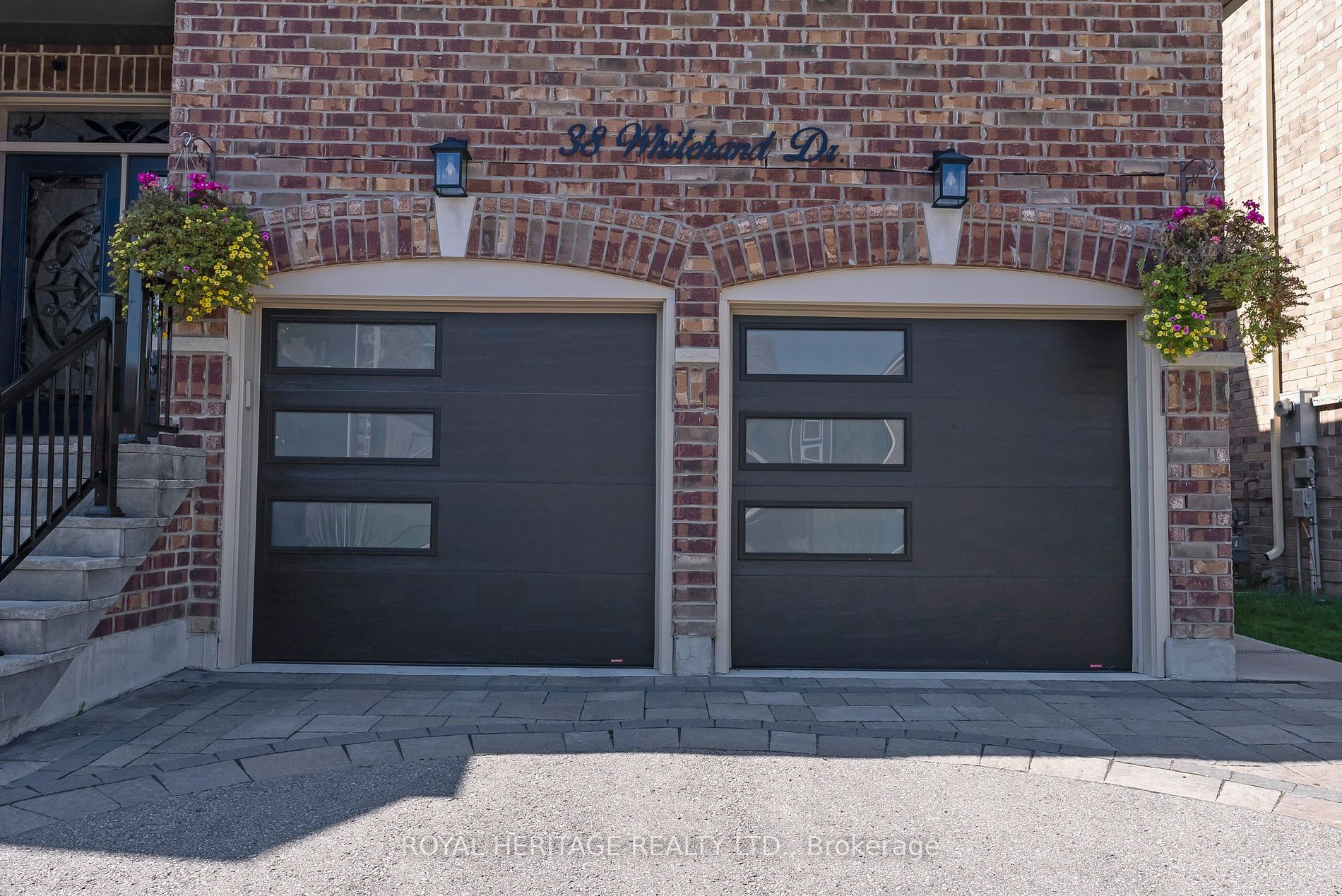 38 Whitehand Drive