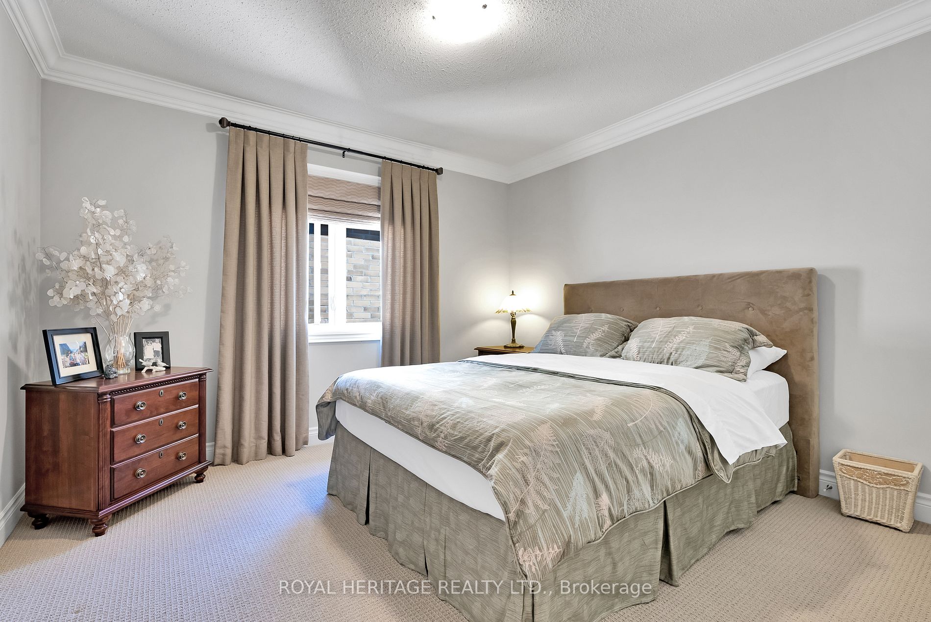 38 Whitehand Drive