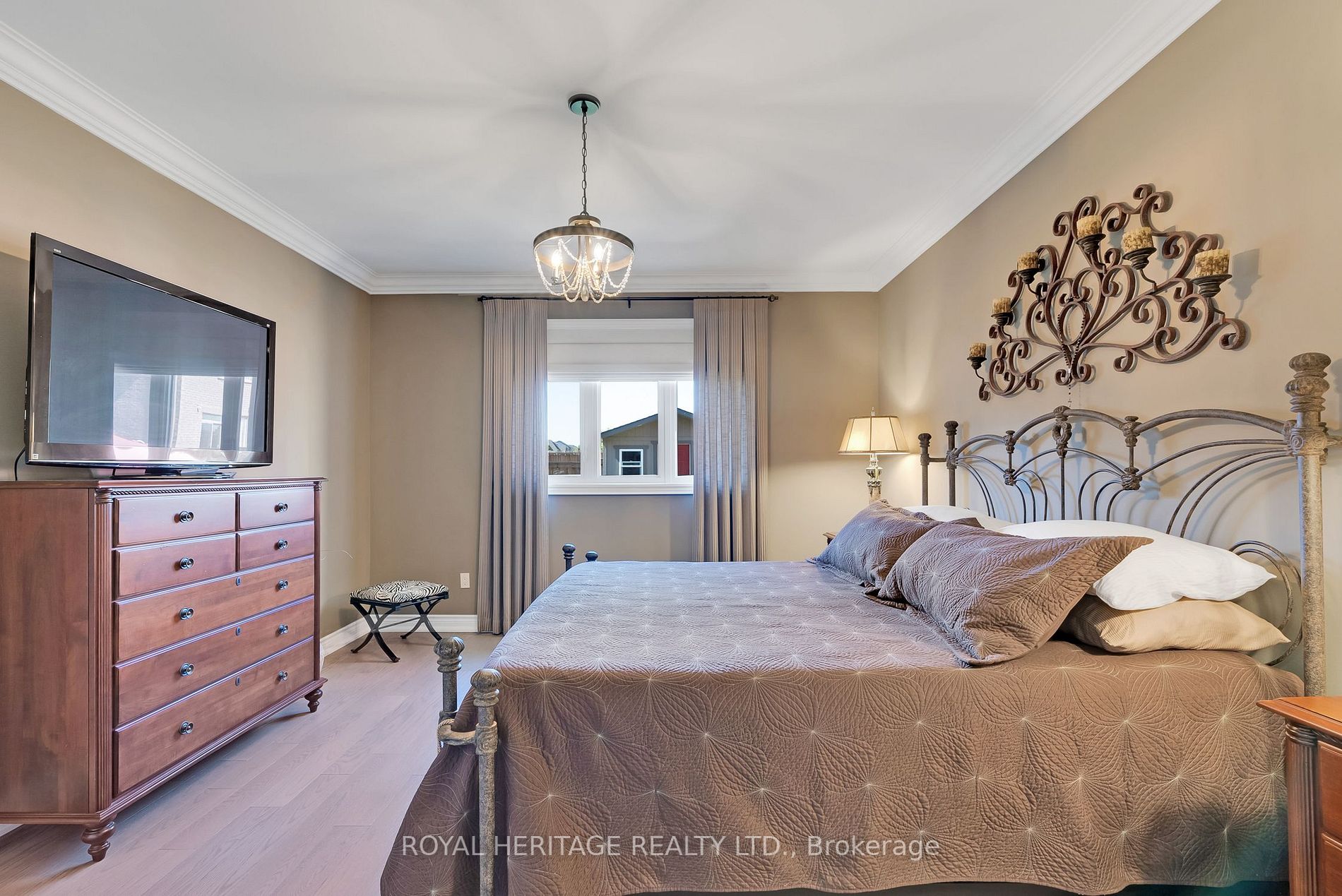 38 Whitehand Drive