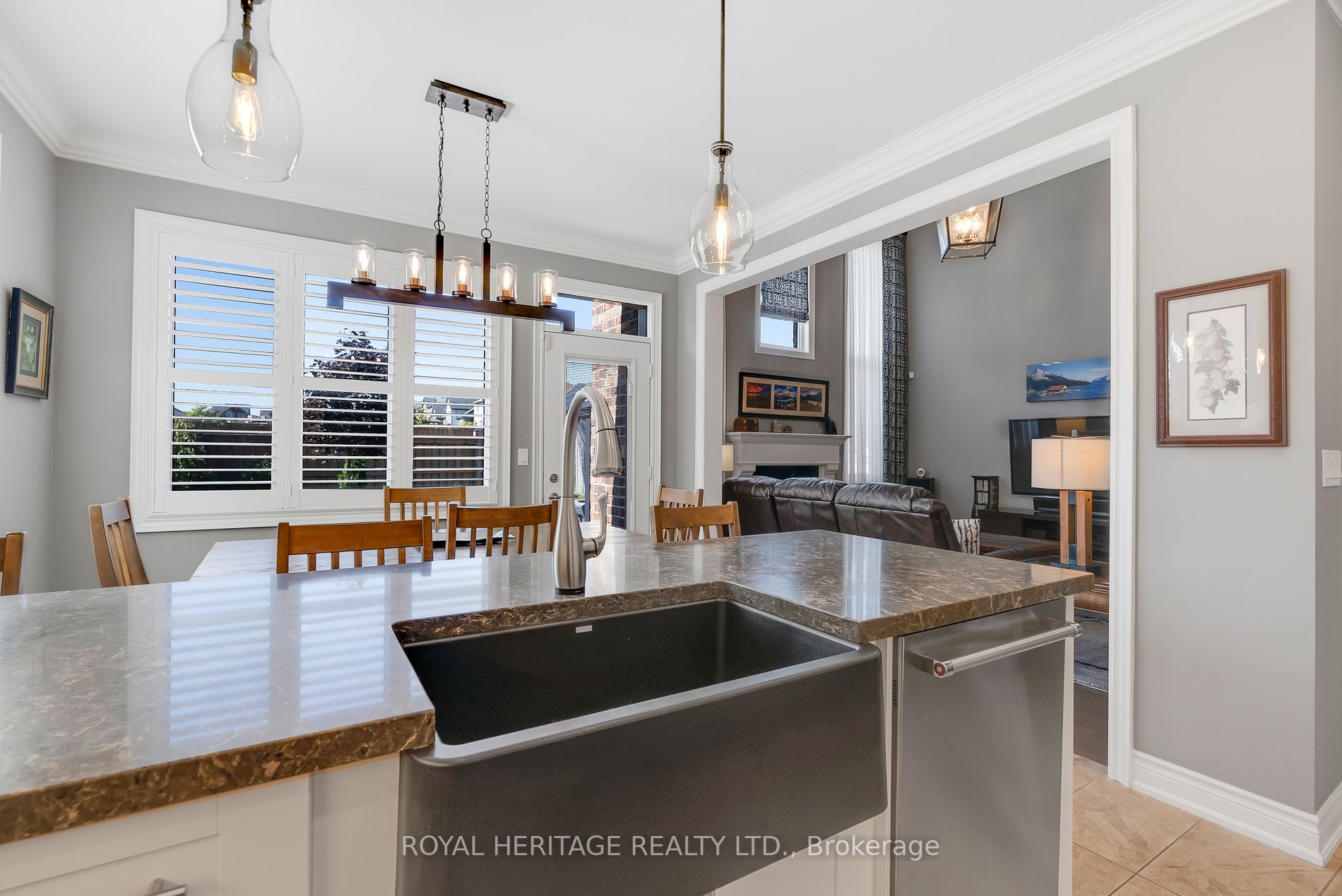 38 Whitehand Drive