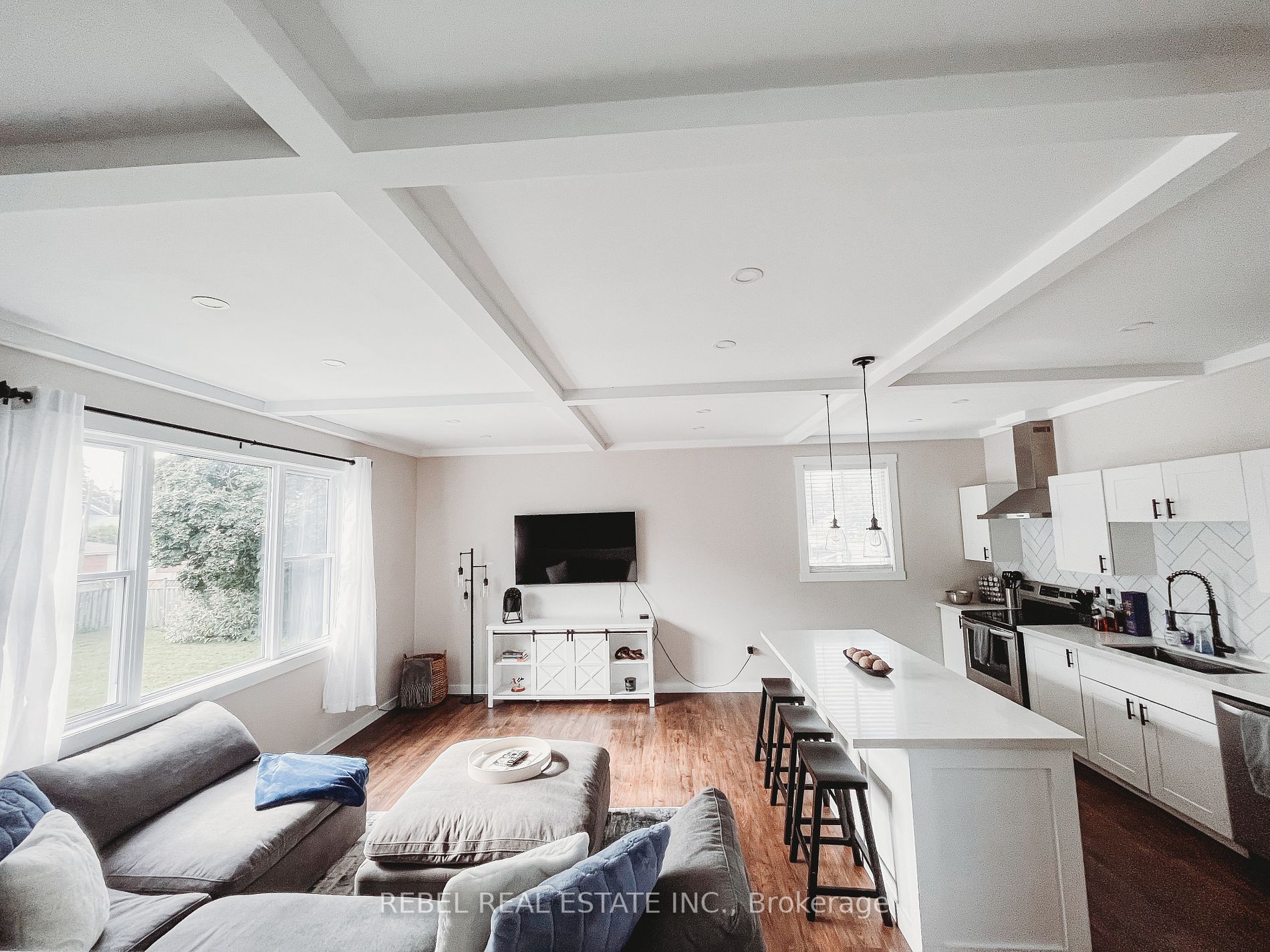 92 Elgin St