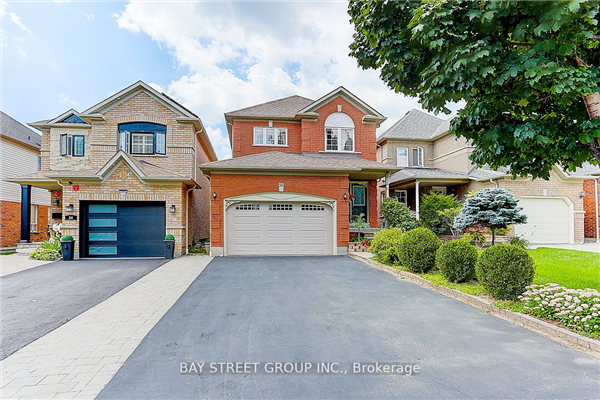 56 Thames Dr, Whitby