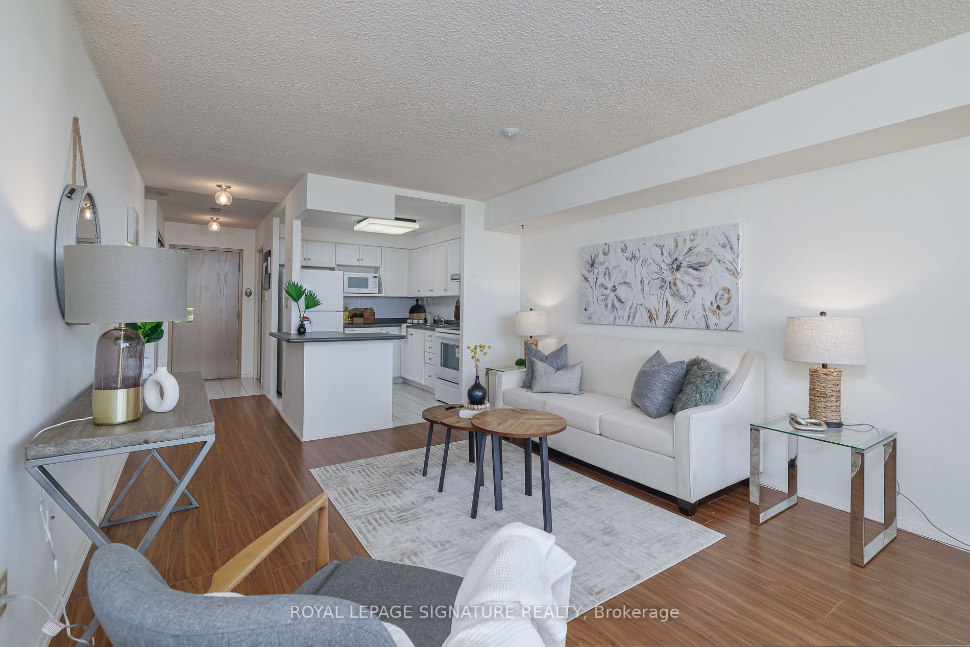 3231 Eglinton Ave E, #1701
