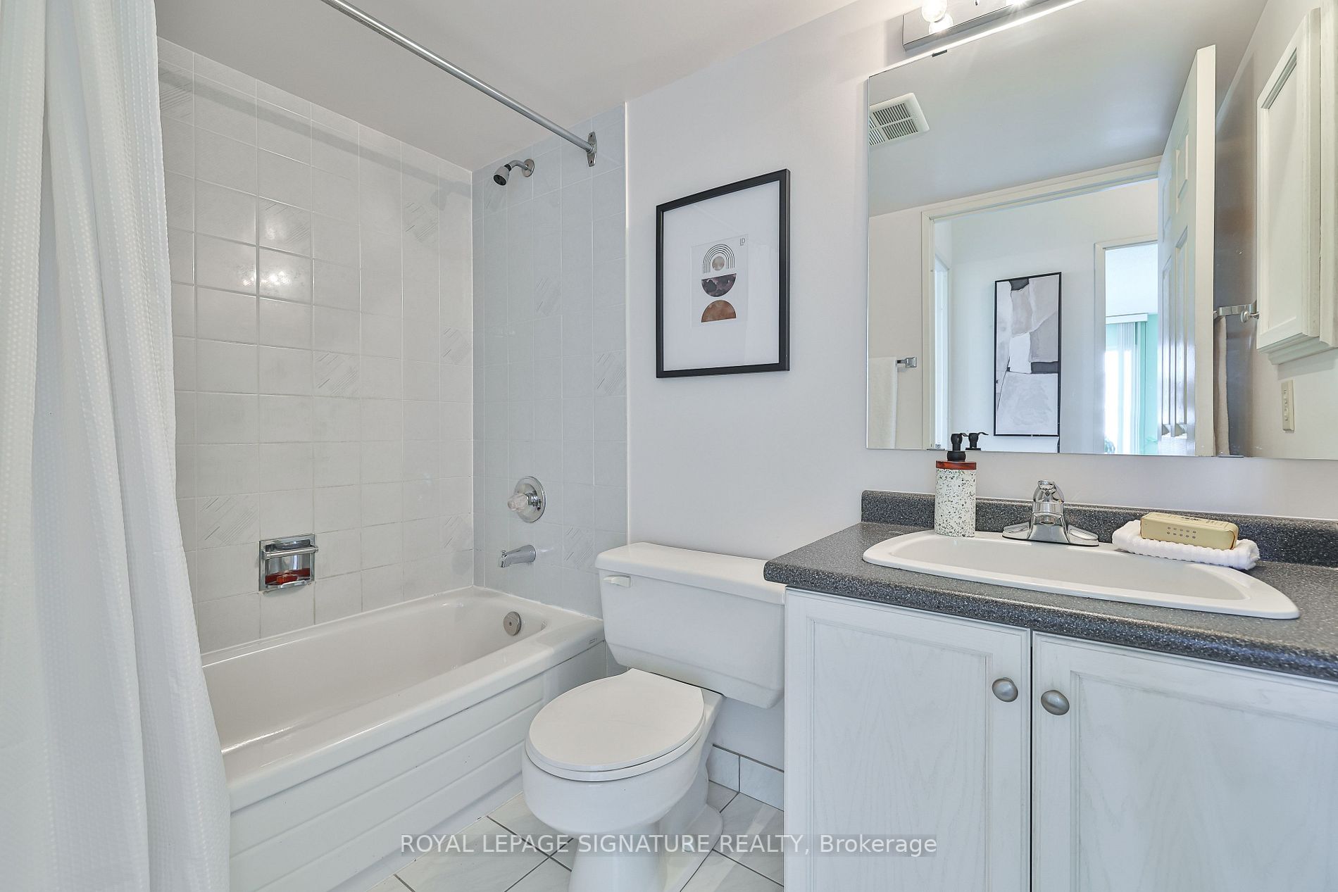 3231 Eglinton Ave E, #1701