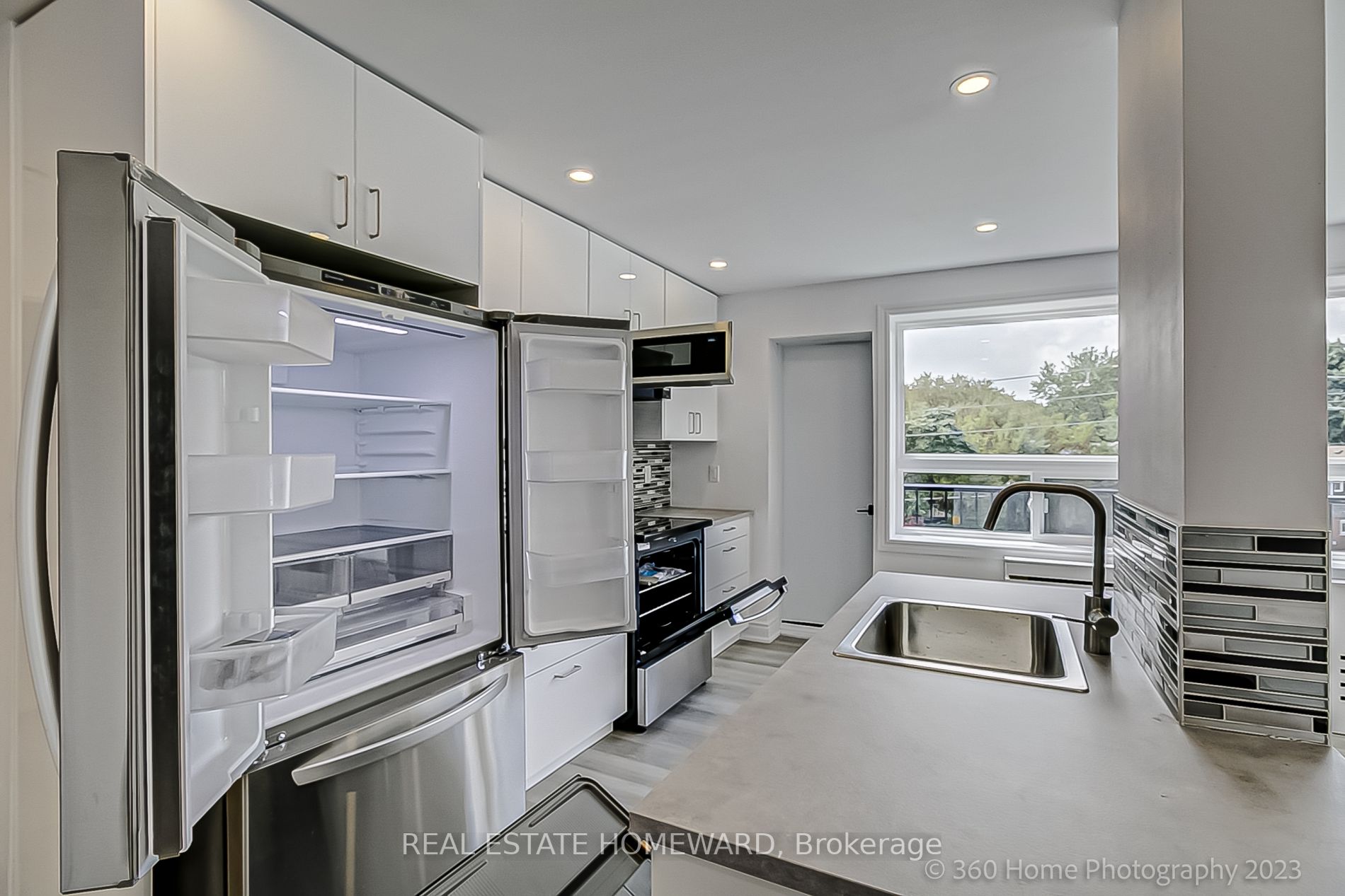 Listing E7008000 - Large Photo # 14