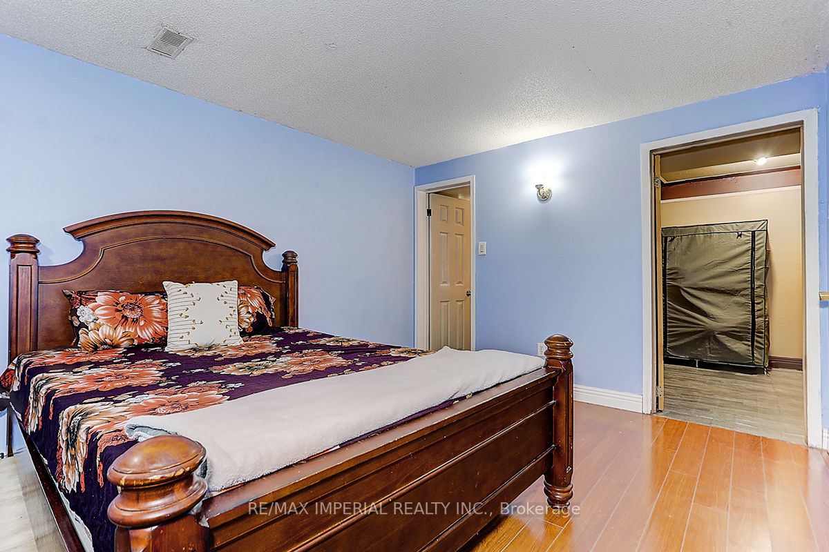 55 Fred Bland Crescent