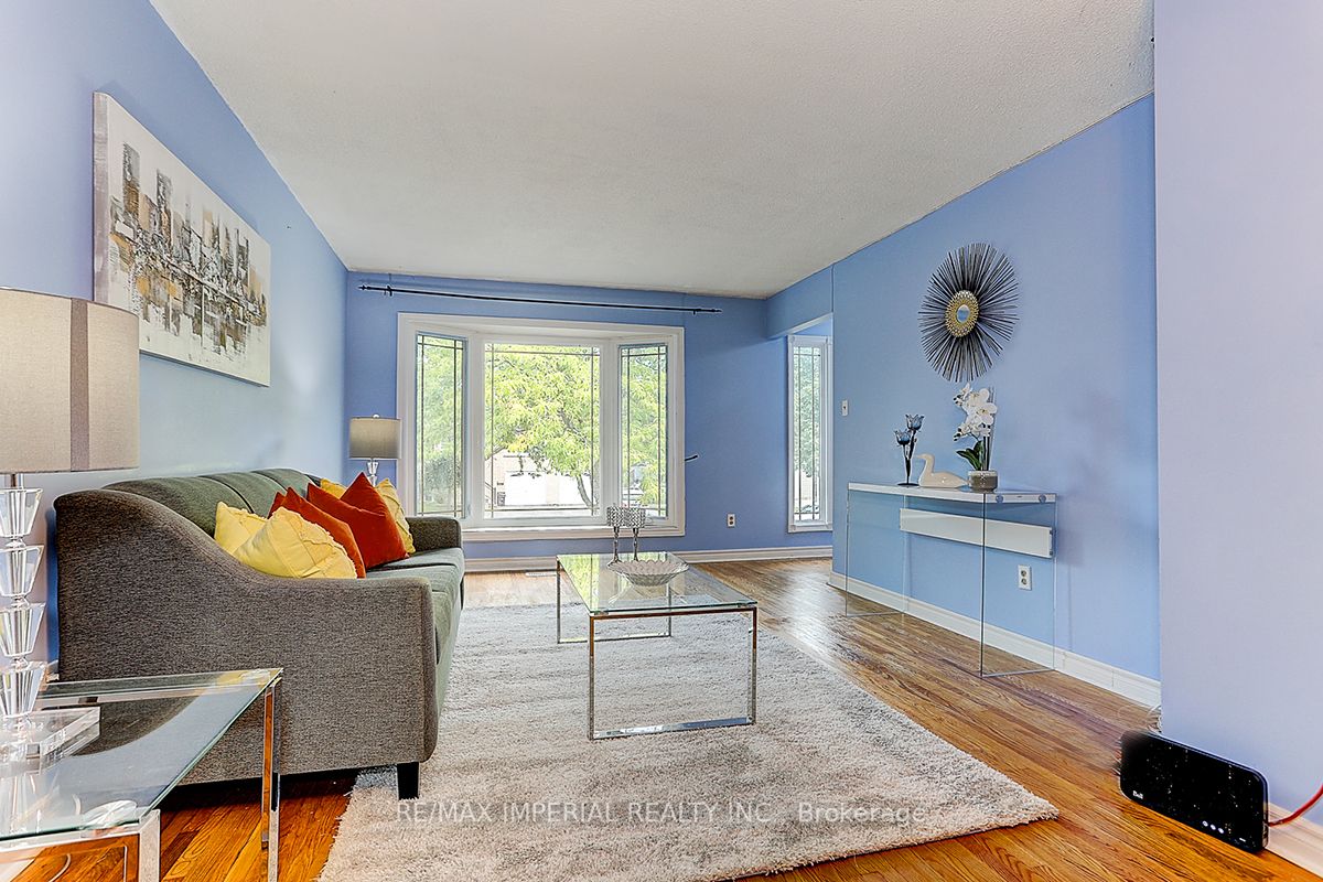 55 Fred Bland Crescent